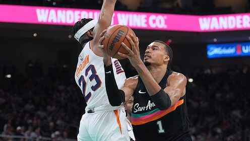 ??馬刺輕取太陽七連勝 文班17+11+5帽 布克傷退 杰倫&middot;格林26分