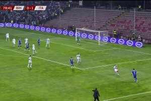 要加時(shí)了？波黑第79分鐘混戰(zhàn)破門，十人意大利遭扳平！