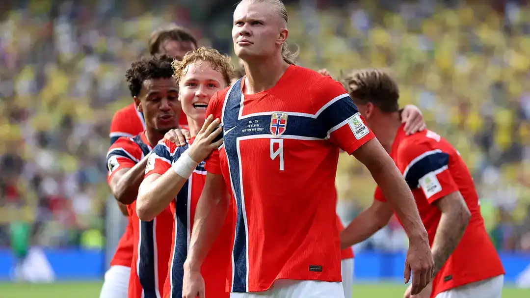  打破僵局！谢尔德鲁普传中助攻 哈兰德头球破门