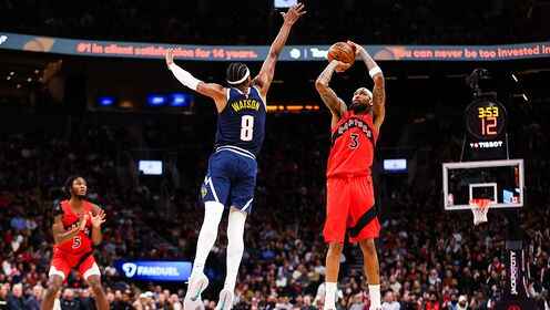 這也太難了?英格拉姆極限絕平三分打板飆中！可惜超時(shí)無效啊！