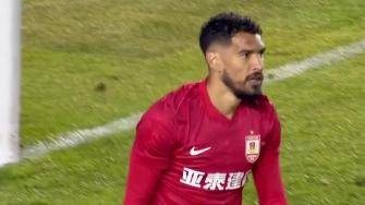 奧莫伊胡安弗捅射破門 可惜譚龍越位在先