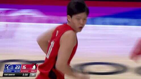 卡馬拉上籃不中 楊瀚森眼疾手快將球輕松點進