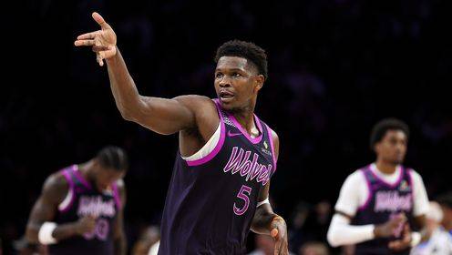 制勝三分+血帽面斷SGA！愛德華茲26分12板一己之力統治比賽！