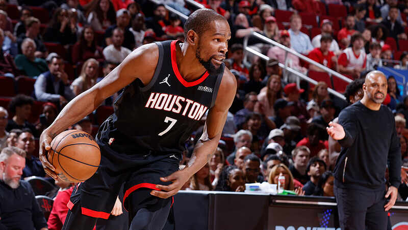 ??杜蘭特26+10+三分絕殺！火箭賽季三殺太陽 申京缺陣 布克27分