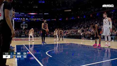 沙梅特絕殺三分不中，但唐斯補籃被犯規，隨后唐斯兩罰全中絕平進加時