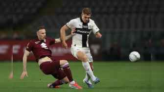  意甲-小西蒙尼閃擊杜萬(wàn)-薩帕塔世界波 都靈4-1帕爾馬