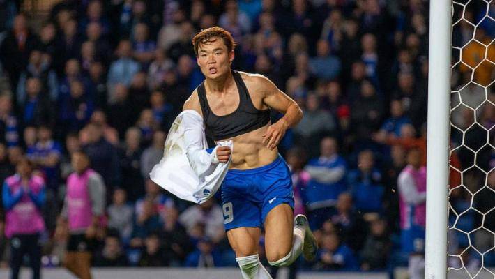  歐聯(lián)杯-迪奧曼染紅吳賢揆破門 十人流浪者0-1亨克