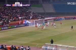 神撲！顏駿凌補時神反應倒地撲救 力保城門不失