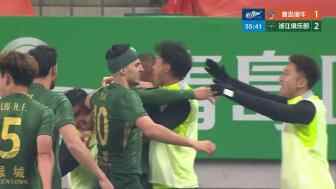 托利奇橫傳門前助攻，瓜里拉帕破門 浙江2-1領先海牛
