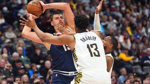 ??掘金大勝步行者迎4連勝 約基奇32+14+14+8失誤 內史密斯25分