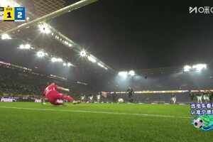  拜爾再次造點(diǎn)！本塞拜尼主罰騙過門將點(diǎn)射破門！
