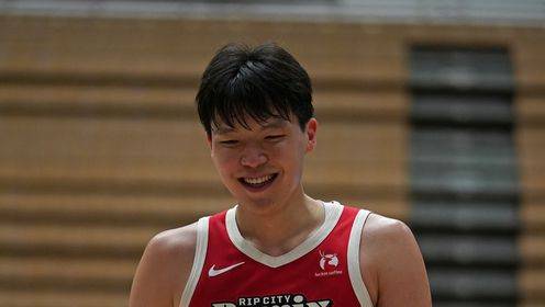 👏杨瀚森G联盟首次背靠背 10中5贡献14分6板1助1断 盖帽被扣税