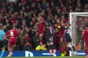 離譜送點！范戴克禁區高高舉手“攔網”被判點，佩里西奇點射破門