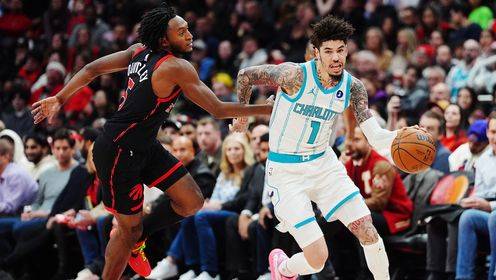 🏀猛龙末节崩盘不敌黄蜂 克尼佩尔21+7 莺歌13中3 奎克利31分