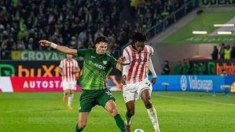  德甲-佩伊契诺维奇帽子戏法 进球大战狼堡3-4不敌弗赖堡