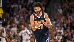 雷神怒目 統(tǒng)治上下半場！穆雷28中19全面開花狂砍53分6板4助！