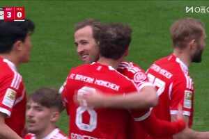 根本防不??！凱恩高難度打門攻入聯賽第31球，拜仁3-0領先！