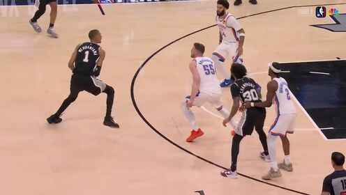  圣安東尼奧馬刺_NBA西部決賽G6：雷霆91-118馬刺_巨人庫里說的就是這個吧文班亞馬外線拔起就射命中首節第3記三分