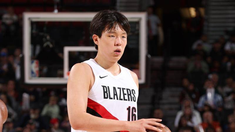??楊瀚森9分6板1助1帽 庫里28+6+5&13罰12中 開拓者不敵勇士