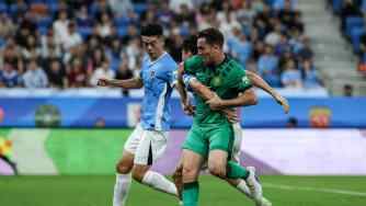 中超-終結5輪不勝！國安1-0絕殺新鵬城 張稀哲89分鐘絕殺送新鵬城3連敗