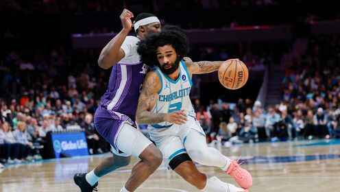 效率超高！科比&middot;懷特替補18分鐘12中9砍全場最高27分 三分8中6