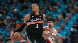 打破鄧肯隊史紀錄！文班季后賽首秀觀感炸裂，轟35分5板1助2帽