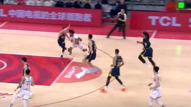 ?上海40分大勝廣東 洛夫頓26+6 張鎮麟22分 胡明軒&徐杰26中5