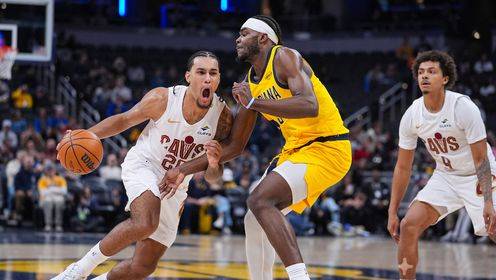 ?骑士轻取步行者 米切尔43+9+6 泰森27+11 西亚卡姆26+7