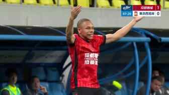 成都姆巴佩連場破門！韋林頓抽射破門，蓉城1-0領先西海岸