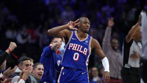 上籃完成絕殺！馬克西18中12砍全場最高40分 三分9中4&罰球13中12