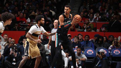 打替補(bǔ)上癮了？文班亞馬攻防穩(wěn)定發(fā)揮 輕松拿到14分12板