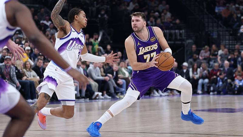 进步最快球员？基昂特&middot;乔治20中9&12罚11中 空砍34分8助攻