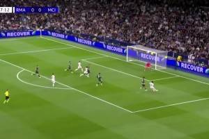  皇马先下一城！罗德里戈杀入禁区小角度打门得手！贝林厄姆助攻！