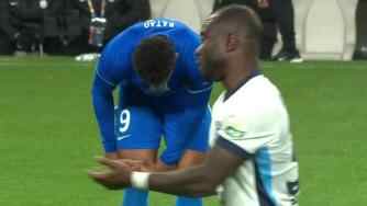 [进球视频]马莱莱抢断杨帅后助攻，阿奇姆彭破门英博2-4申花