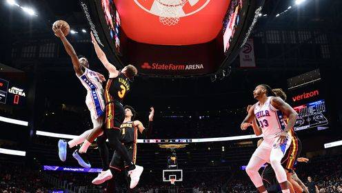 無(wú)奈輸球！VJ&middot;埃奇庫(kù)姆21投9中&罰球4中4 空砍26分6板2助1帽