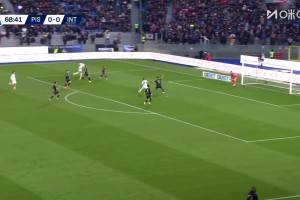 创攻破29队纪录！劳塔罗破门，，，，，，国米1-0领先比萨