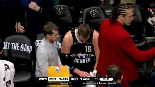 愛德華茲加時(shí)賽最后時(shí)刻抱怨裁判 連續(xù)吃到兩個(gè)技犯被逐出場(chǎng)