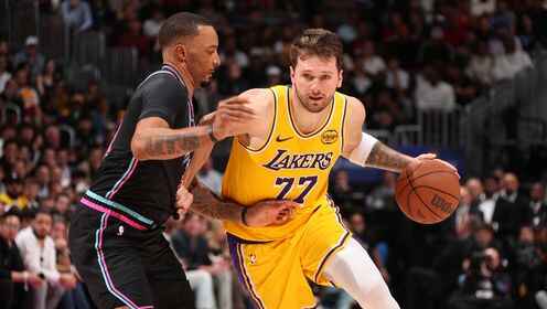 ??東契奇背靠背合砍100分！湖人逆轉熱火豪取8連勝 詹姆斯三雙