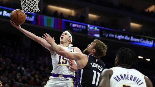 ??里夫斯生涯新高51分！湖人力克國王 艾頓22+15 威少18+6+6