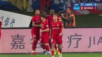  铜梁龙1-0领先申花！迪马塔高高跃起头槌破门
