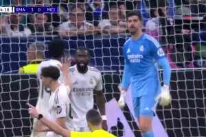 [神扑救险]这什么反应？！皮塔奇失误，奥赖利近距离捅射被库尔图瓦挡出