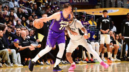 差一個板下次記得補上！東契奇35分9板13助5斷2帽填滿數據欄！