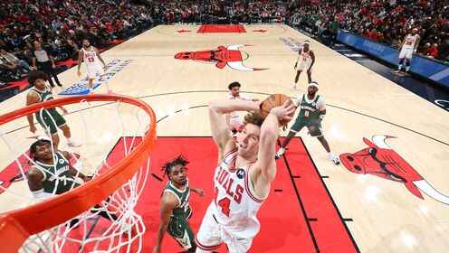 ??下半場轟27-0！公牛三人20+逆轉(zhuǎn)雄鹿止11連敗 吉迪20+14+10