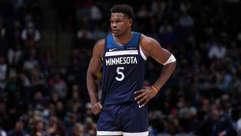 絕平三分失手！愛德華茲25投僅9中拿到20分6板 三分8中1