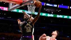 ??湖人3人20+再勝火箭 老詹28+8+7 斯瑪特25+7 杜蘭特復出9失誤