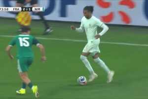  天神下凡！奥利塞内切轰出无解兜射上演帽子戏法