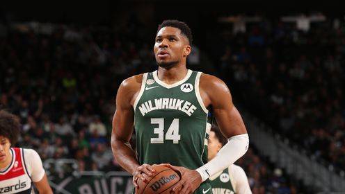 🏀字母哥37+14+5 波特伤退 米德尔顿23+6 雄鹿7人上双轻取奇才