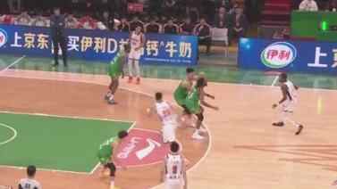?廣東30分終結遼寧3連勝 奎因&薩姆納合轟57分 遼寧三分24中3