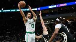 ??凱爾特人大勝雄鹿 塔圖姆三節(jié)23+11+9 杰倫&middot;布朗26分