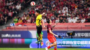  中超-海港2-1西海岸仍2分领跑 奥斯卡双响武磊伤退